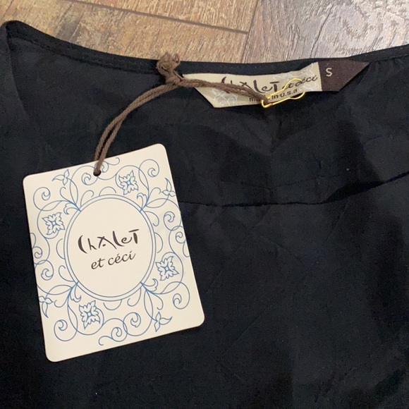 Chalet Tunic - Picture 3 of 4